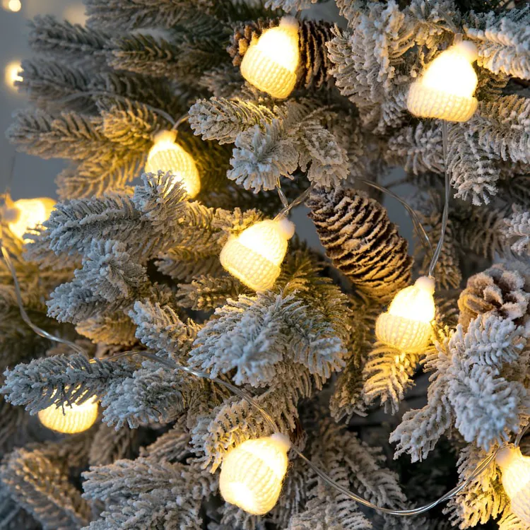 Гирлянда Cosy Poms, белая арт.16957.60
